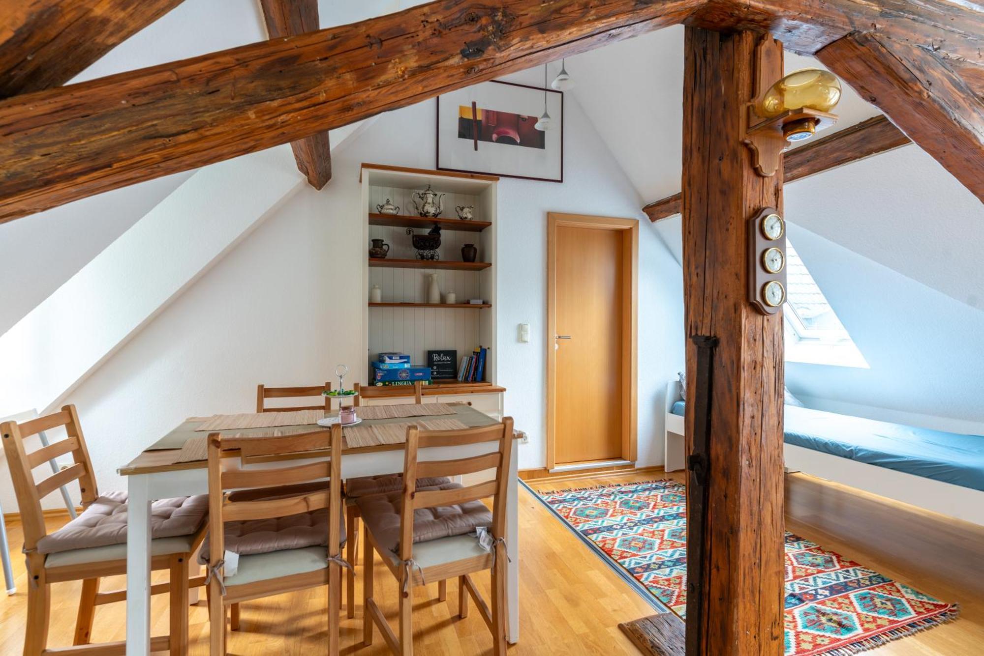 Dachwohnung Am Schlosspark Wiesbaden